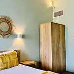 La Renaissance Hotel