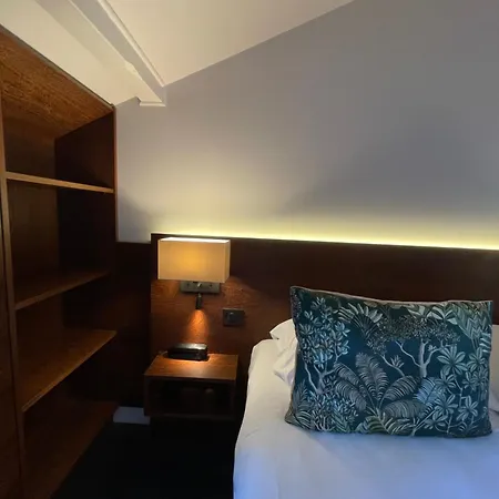酒店 La Renaissance 4*