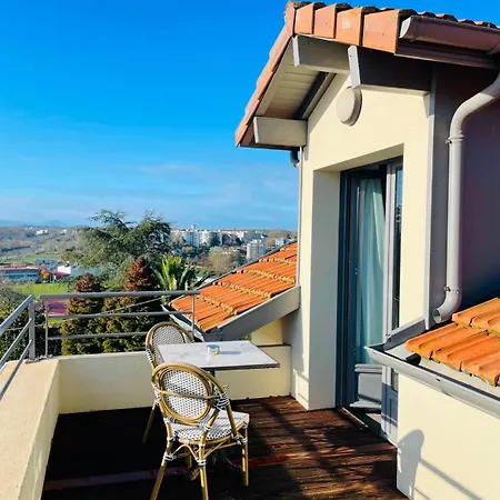 Ξενοδοχείο La Renaissance 4*