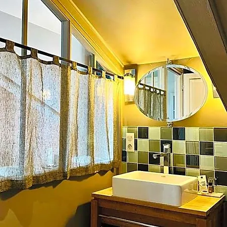 La Renaissance 4*