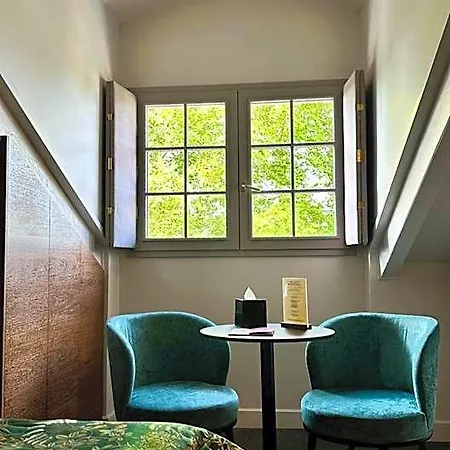 La Renaissance 4*