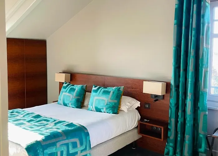 Hotel La Renaissance 4*