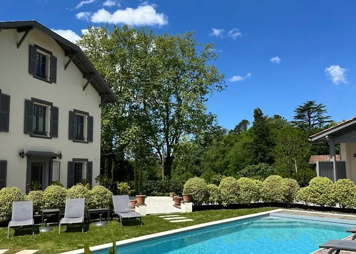 La Renaissance Bayona