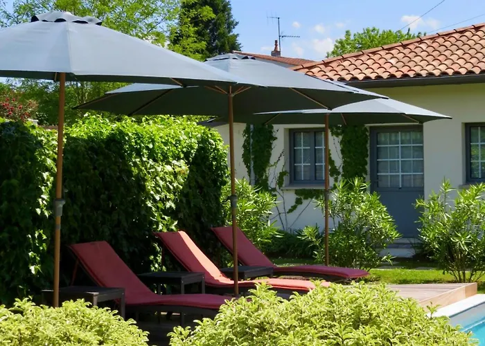 La Renaissance Hotel Bayona